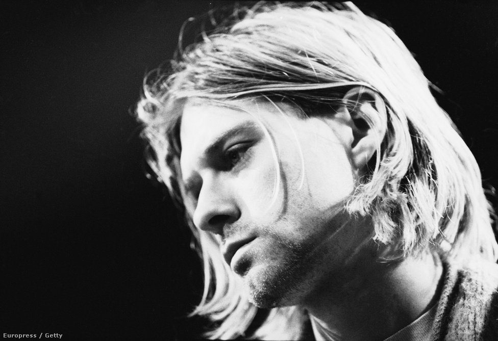 Kurt Cobain hét hónappal a Nirvana legutolsó stúdiólemeze, az In Utero megjelenése után, 1994. április 5-én lett öngyilkos. Ebben az évben jöttek Európába turnézni, március 3-án viszont felesége, Courtney Love eszméletlenül talált rá egy római hotelszobában. A turnét lefújták, Cobaint elvonóra küldték. Öngyilkossága nem volt teljesen előzmény nélküli: szabadidejében olykor hatalmas húsdarabokat vásárolt, és ezeket lőtte szitává a környékbeli hegyekben, máskor pedig szívesen rögzített Super8-szalagokra filmeket, amelyek egyikében már eljátszotta saját öngyilkosságát. Az énekes utolsó napjairól Gus van Sant készített játékfilmet Last days címmel, de több dokumentumfilm is helyt adott annak a feltételezésnek, hogy Cobaint valójában megölték. Ezt az idén márciusban újraindított nyomozás ismételten kizárta. 