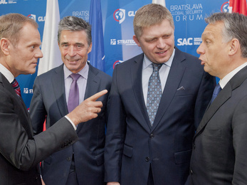 Orbán–Tusk-vitában csúcsosodott ki a pozsonyi csúcs