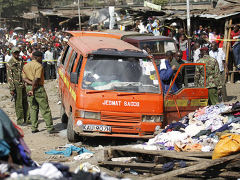 Egyszerre két robbantás Kenyában