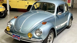 Eladó egy különleges Volkswagen Bogár, lehetetlenül kevés kilométerrel