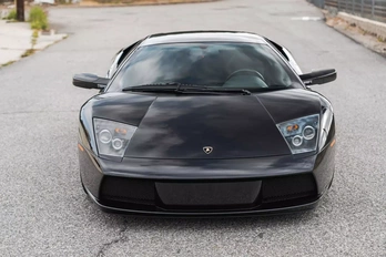 Eladó az egyik utolsó V12-es Lamborghini, amit még kézi váltóval szereltek