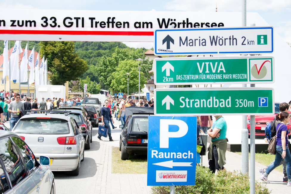 Az első GTI-találkozót 1982-ben egy reinitzi gasztrofesztiválra szervezte rá Erwin Neuwirth osztrák színész, aki egyébként a Kastély a Wörthi-tónál-ban is játszott. Akkora volt a siker, hogy 1985-ben már Niki Laudát köszönthették díszvendégként, de érdekes, hogy a VW konszern hivatalosan csak 2006 óta főtámogató.Azóta persze évi egymillió eurós a keret, és a kiállításhoz a konszern márkái számos bemutatóval járulnak hozzá. 