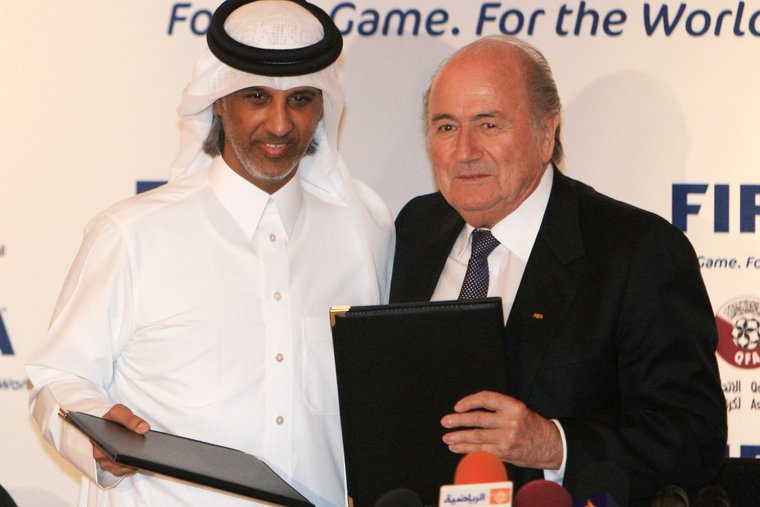 Blatter átment minden határon, tűnjön el