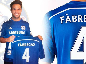 Cesc Fabregas a Chelsea-hez igazolt