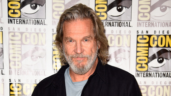Senkinek sem áll olyan jól az öregedés, mint Jeff Bridgesnek