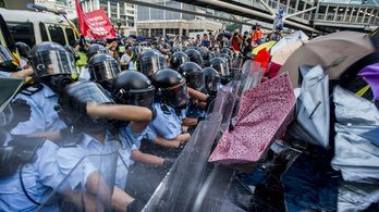 Esernyős forradalom kezdődött Hongkongban