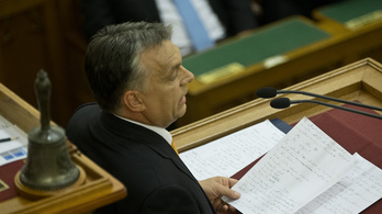 Orbán Viktor: Feljöttünk a pincéből a földszintre