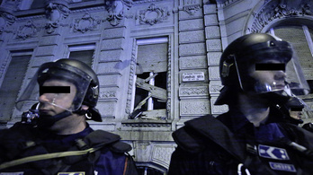 Rogán: Nem futballhuligánokat, hanem politikai aktivistákat vett őrizetbe a rendőrség