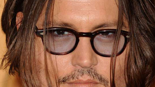 Johnny Depp részegen adott át díjat