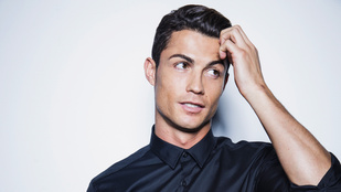 Cristiano Ronaldo feltalálta a fekete inget