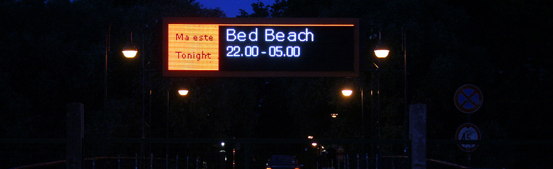 bed beach