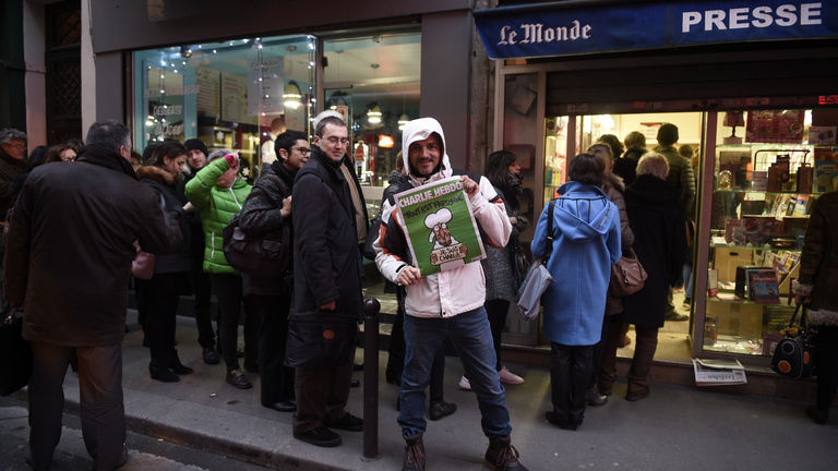 Eddig 6 milliárd forint bevétele lett a Charlie Hebdónak