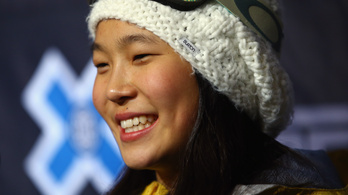 Egy 14 éves kamaszlány a snowboard új uralkodója