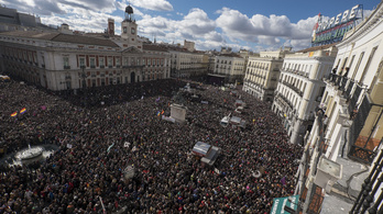 Közel százezer ember a spanyol Sziriza tüntetésén