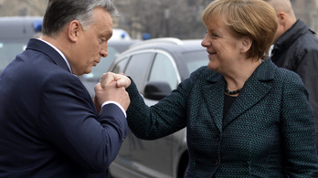 Merkel: Nem mindenben értek egyet Orbánnal