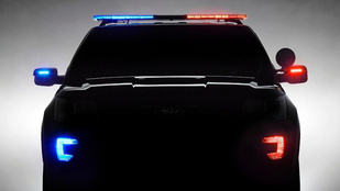 Új rendőrautót fejleszt a Ford