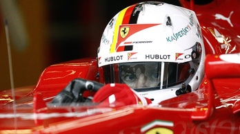 Vettel: Simán cserélgetem tovább a sisakjaimat