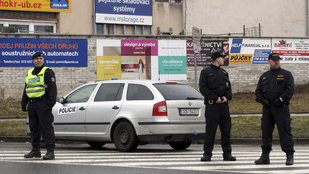 Lövöldözés Csehországban: 8 halott