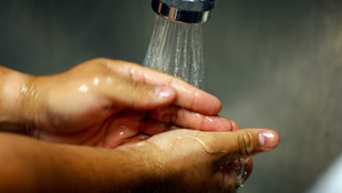 A férfiak kétharmada nem mos kezet vécézés után
