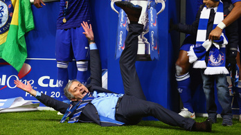 52 évesen is kisgyerekként örül Mourinho