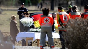 Az az idióta megölte az unokámat! - megszólalt a Germanwings kapitányának családja