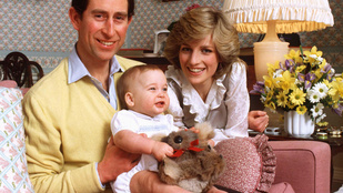 Látta már a brit királyi család korábbi, szintén érdekes babáit?