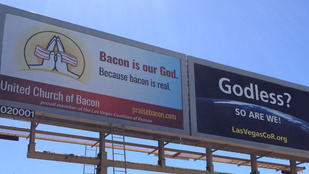 Diszkriminálták, mert a baconben hisz, és nem Istenben