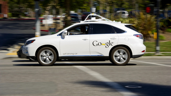 Nyáron indulnak a Google önvezető autói