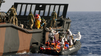 Egyelőre nem lő az EU a líbiai hajókra