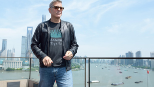 George Clooney Kínában izzad, de hol van Amal Clooney?