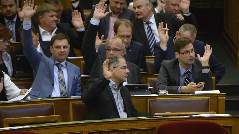 Csúnyán elbukott a Fidesz egy kétharmados szavazást