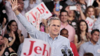 Jeb Bush ringbe szállt az amerikai elnökségért