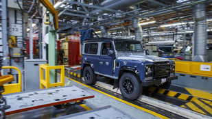 Gyártásban marad a Land Rover Defender