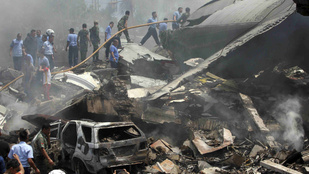 113 halottja van az indonéziai légi katasztrófának 