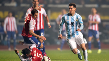 Messi egy másik univerzumba bőrözte a paraguayi védőket