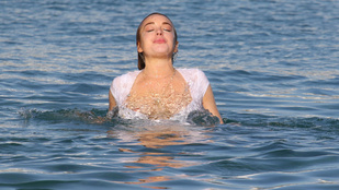 Ez mégis mi, amiben Lindsay Lohan fürdik?