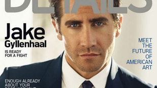 Jake Gyllenhaal elkezdett erősen georgeclooney-sodni