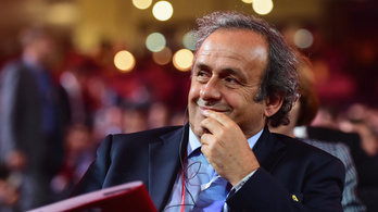Platini indul a FIFA-elnökségért