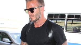Mégis mi a franc az ott David Beckham lábán?