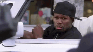 50 Cent annyira szarul áll, hogy havonta egy családi ház árát szórja el