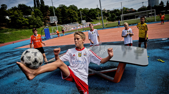 Hogyan csinálnak egy gyerekből futballistát a hollandok?