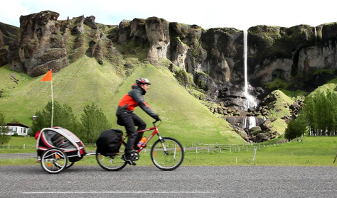 Mesevilág: izlandi bringatúra, kisgyerekkel