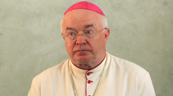 Tárgyalása előtt halt meg az első pedofíliával vádolt vatikáni pap