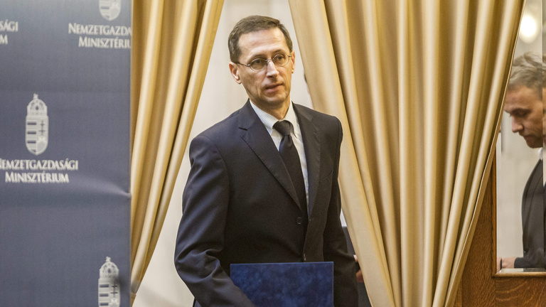 Önálló adóügyi államtitkárságot akar Varga Mihály