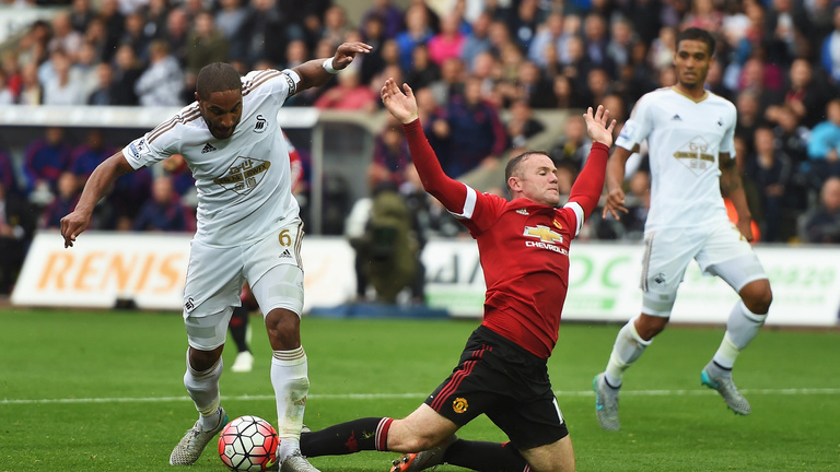 A United újra elvérzett a Swansea ellen, őrült sorrend a PL élén