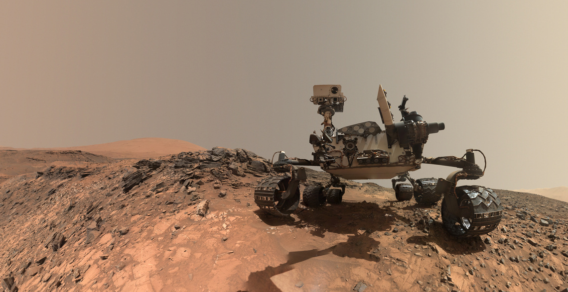 mars-curiosity-rover-msl-horizon-sky-self-portrait-PIA19808-full
