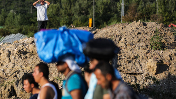 Kiderült, hány menekült vette el a magyarok munkáját