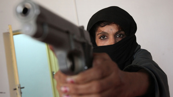 Szexrabszolgaságra kényszerített nő ölt IS-vezetőt
