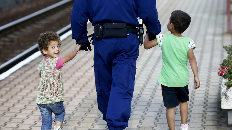 Elképesztő számú szülő nélküli menekült gyerek érkezett idén Magyarországra