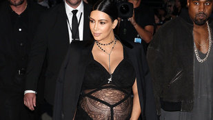 Kim Kardashian terhesruhái egyre durvábbak